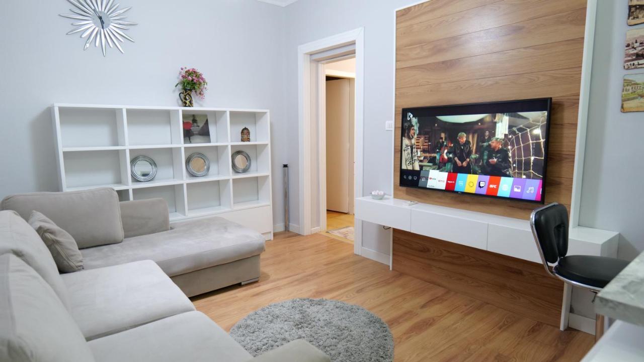 City Center Apartment Niko 04 تيرانا المظهر الخارجي الصورة