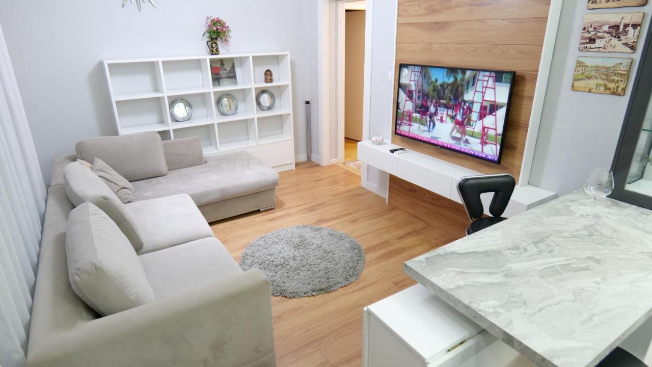 City Center Apartment Niko 04 تيرانا المظهر الخارجي الصورة