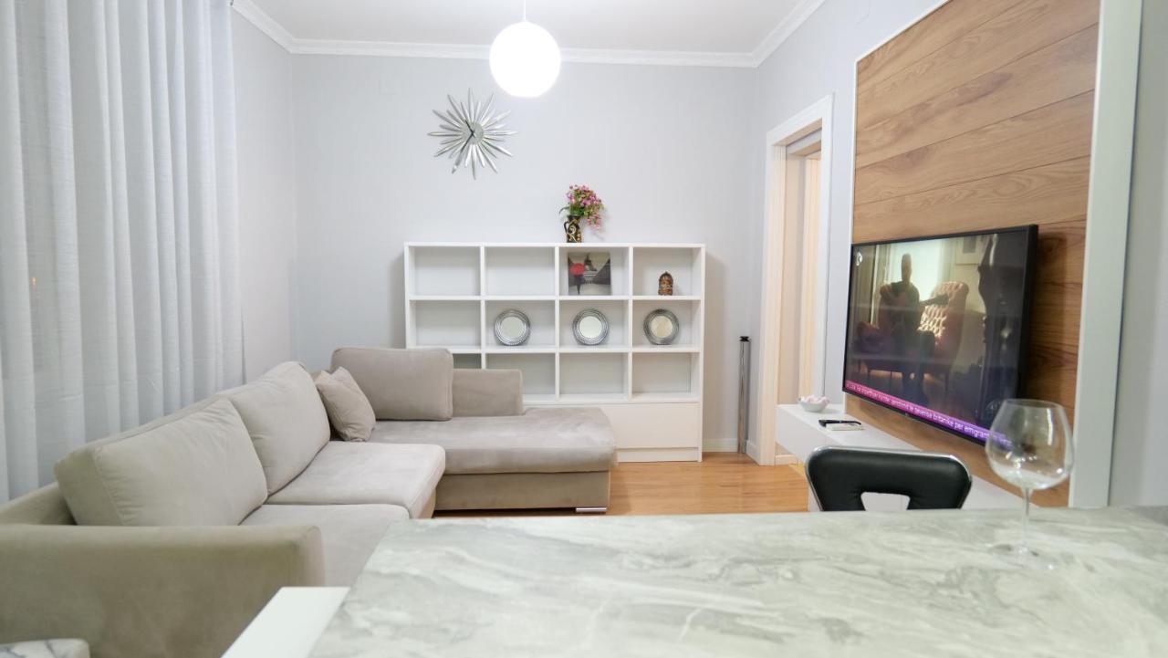 City Center Apartment Niko 04 تيرانا المظهر الخارجي الصورة